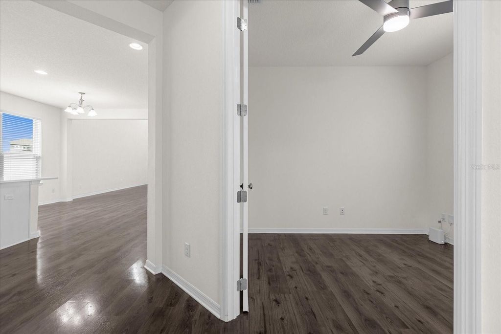 Image 35 of property listing at 2438 PEARL CIDER ST, Orlando, FL 32824