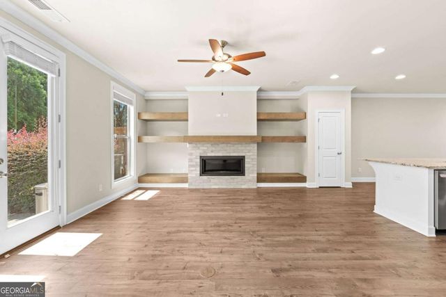 2028 Glenview Park Circle, Duluth, GA 30097