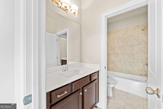 2028 Glenview Park Circle, Duluth, GA 30097