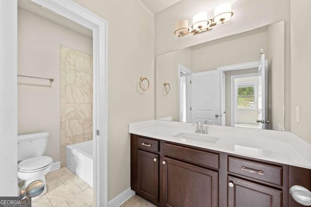 2028 Glenview Park Circle, Duluth, GA 30097