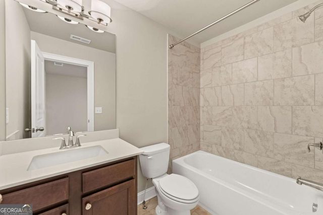2028 Glenview Park Circle, Duluth, GA 30097