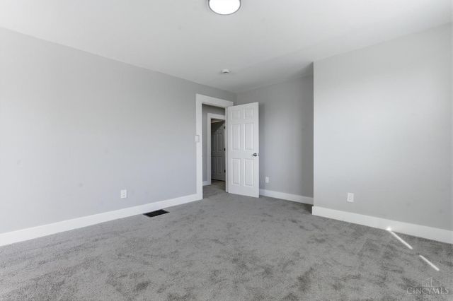 6207 Coleridge Avenue, Cincinnati, OH 45213