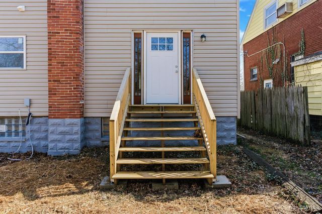 6207 Coleridge Avenue, Cincinnati, OH 45213