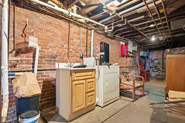 204 Washington St 2, Somerville, MA 02143