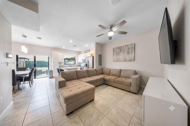 24911 SW 112th Place, Homestead, FL 33032