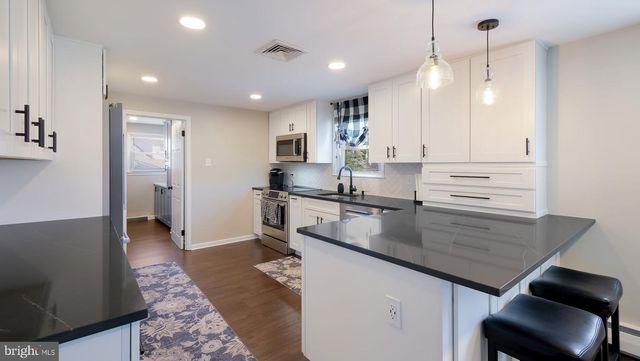 245 BEATRICE AVE, Hatboro, PA 19040