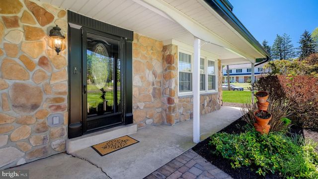 245 BEATRICE AVE, Hatboro, PA 19040
