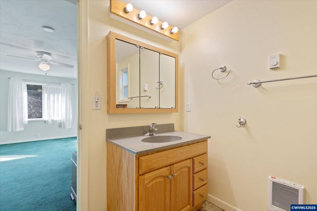 2032 SE Garden Way, Waldport, OR 97394