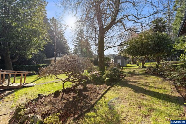 2032 SE Garden Way, Waldport, OR 97394