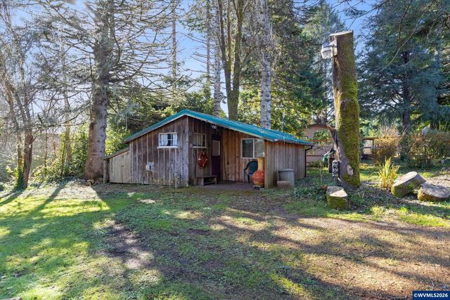 2032 SE Garden Way, Waldport, OR 97394