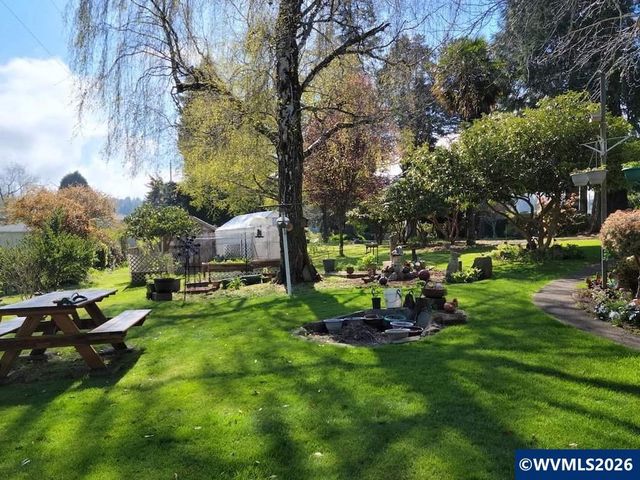 2032 SE Garden Way, Waldport, OR 97394