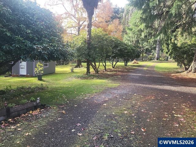 2032 SE Garden Way, Waldport, OR 97394