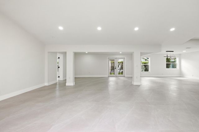 7718 San Mateo Drive E, Boca Raton, FL 33433