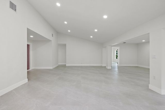 7718 San Mateo Drive E, Boca Raton, FL 33433