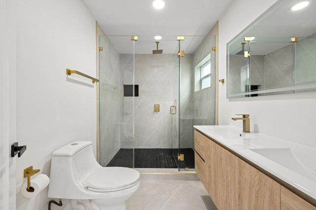 7718 San Mateo Drive E, Boca Raton, FL 33433