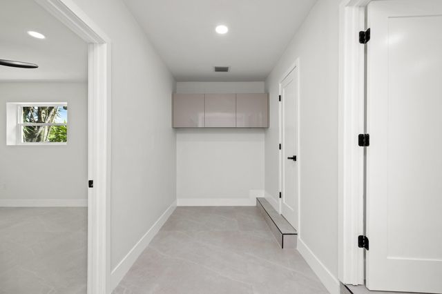 7718 San Mateo Drive E, Boca Raton, FL 33433