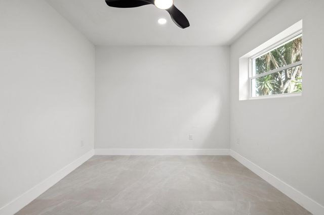 7718 San Mateo Drive E, Boca Raton, FL 33433