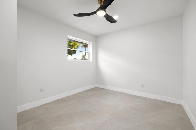 7718 San Mateo Drive E, Boca Raton, FL 33433