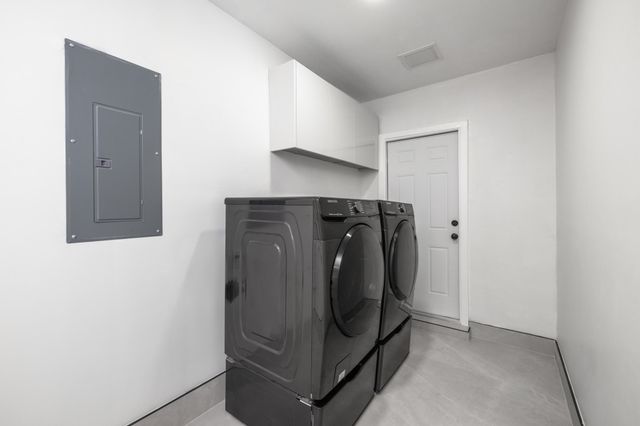 7718 San Mateo Drive E, Boca Raton, FL 33433