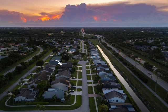 7718 San Mateo Drive E, Boca Raton, FL 33433