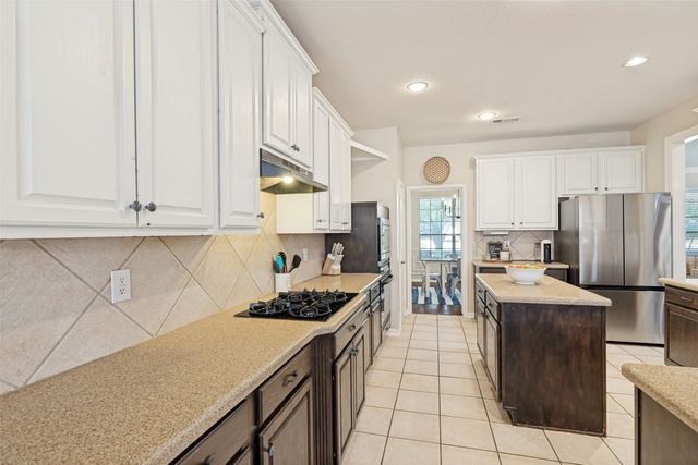 4222 Boxwood Drive, Denton, TX 76208