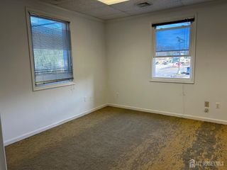 1967 Oak Tree N Road, Edison, NJ 08820