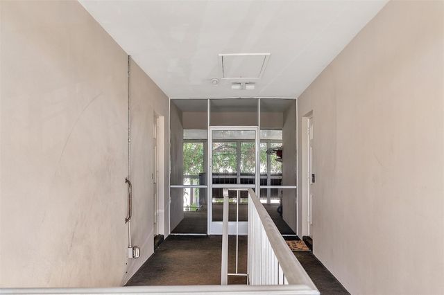 1049 NW 30th Court 4, Wilton Manors, FL 33311