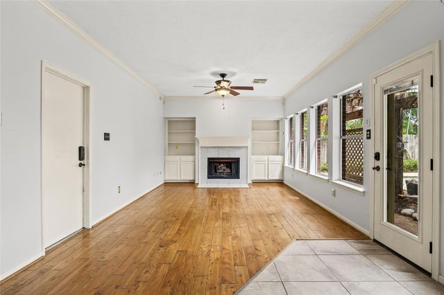 330 Welford Lane, Highlands, TX 77562