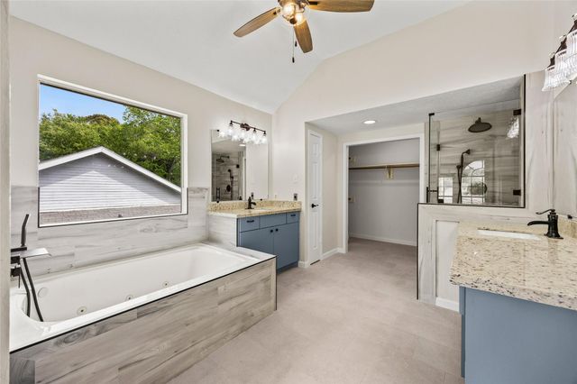 330 Welford Lane, Highlands, TX 77562