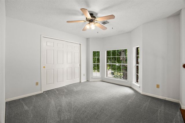 330 Welford Lane, Highlands, TX 77562