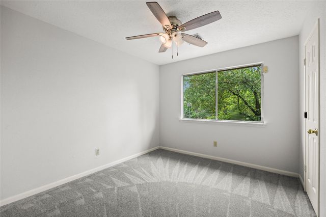 330 Welford Lane, Highlands, TX 77562