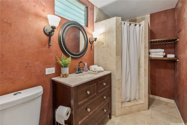 59-565 Ke Iki Road A, Haleiwa, HI 96712