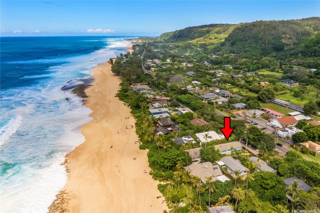 59-565 Ke Iki Road A, Haleiwa, HI 96712