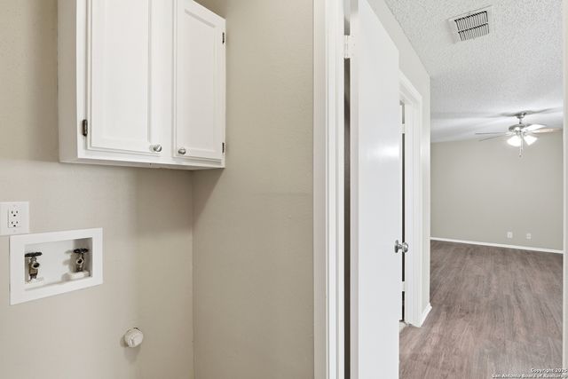 6914 Country Dawn, San Antonio, TX 78240