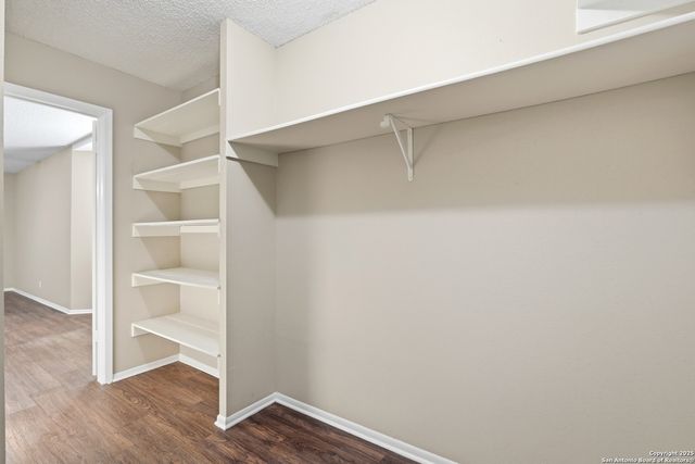 6914 Country Dawn, San Antonio, TX 78240