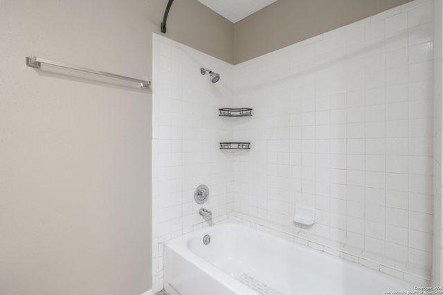 6914 Country Dawn, San Antonio, TX 78240