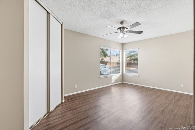 6914 Country Dawn, San Antonio, TX 78240