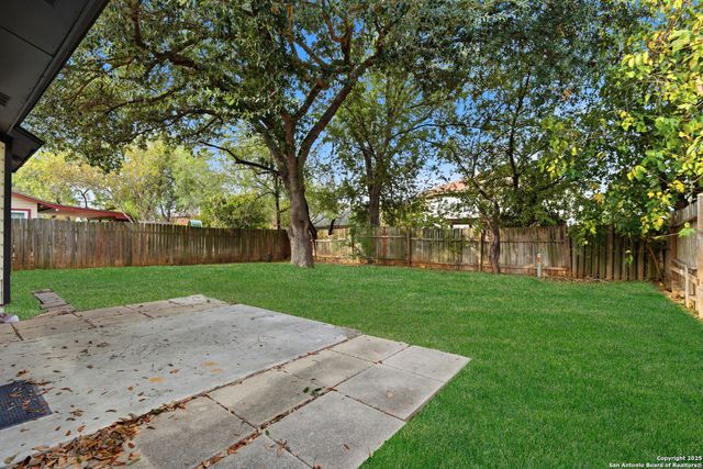 6914 Country Dawn, San Antonio, TX 78240