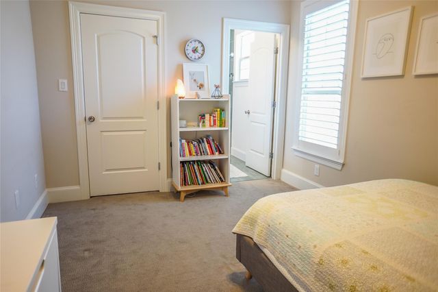 5636 Kiam Street A, Houston, TX 77007