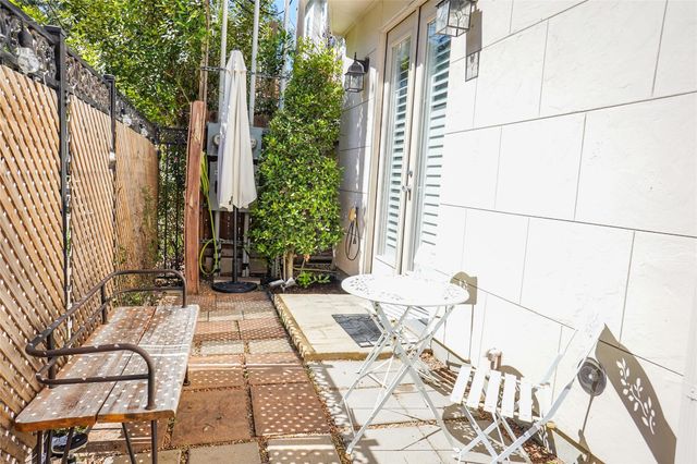 5636 Kiam Street A, Houston, TX 77007