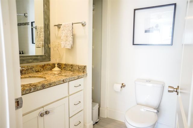 5636 Kiam Street A, Houston, TX 77007