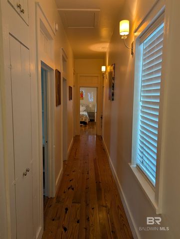 951 Montgomery Street, Mobile, AL 36604