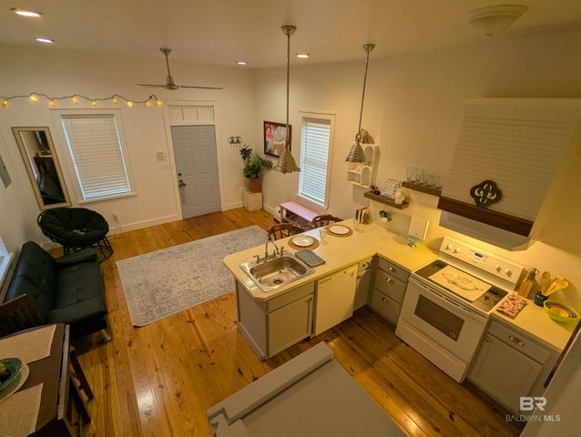 951 Montgomery Street, Mobile, AL 36604