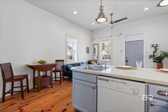 951 Montgomery Street, Mobile, AL 36604