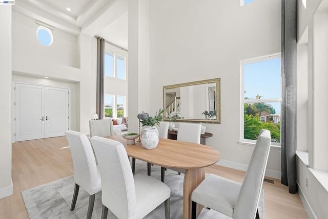 47652 Avalon Heights Ter, Fremont, CA 94539