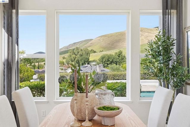 47652 Avalon Heights Ter, Fremont, CA 94539