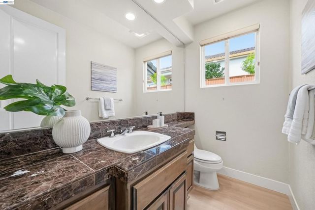 47652 Avalon Heights Ter, Fremont, CA 94539