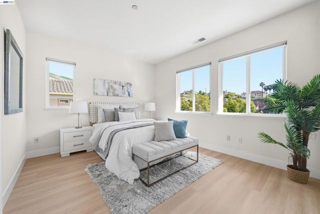 47652 Avalon Heights Ter, Fremont, CA 94539