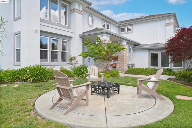 47652 Avalon Heights Ter, Fremont, CA 94539