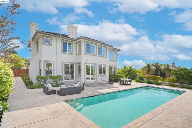 47652 Avalon Heights Ter, Fremont, CA 94539